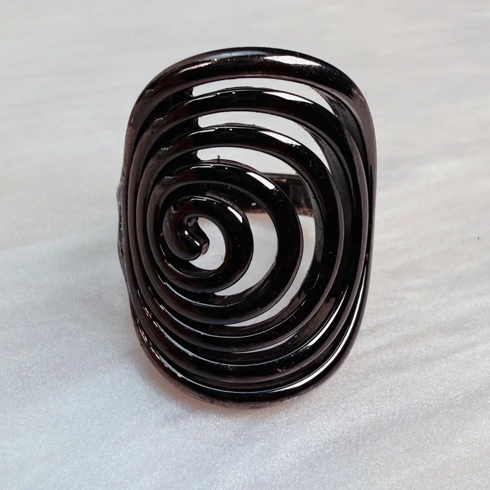 Vintage black gunmetal swirl size 6 1/2 statement ring
